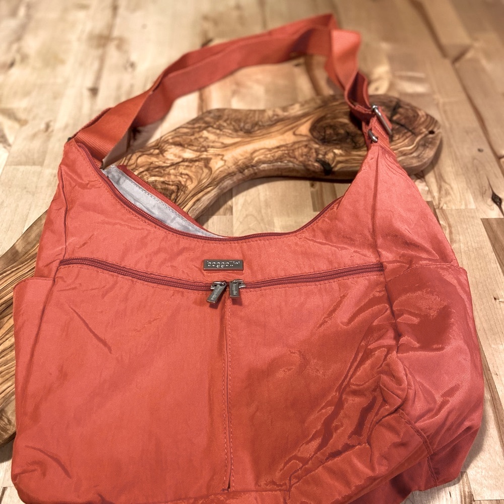 Baggallini Purse